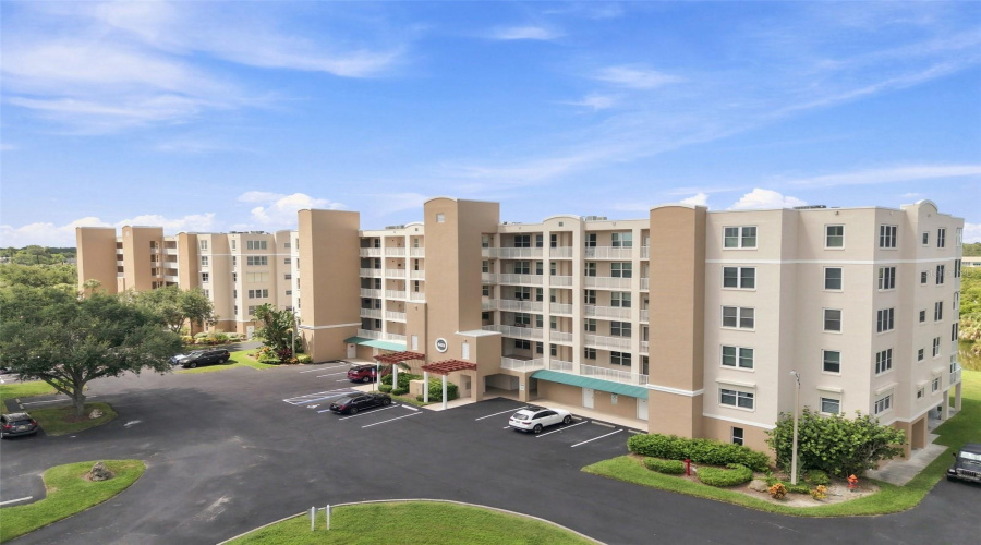 Seminole, Florida 33708, 3 Bedroom Bedrooms, ,2 Bathroombathrooms,Residential,For Sale,Shoreline,0,Mfrtb8540726