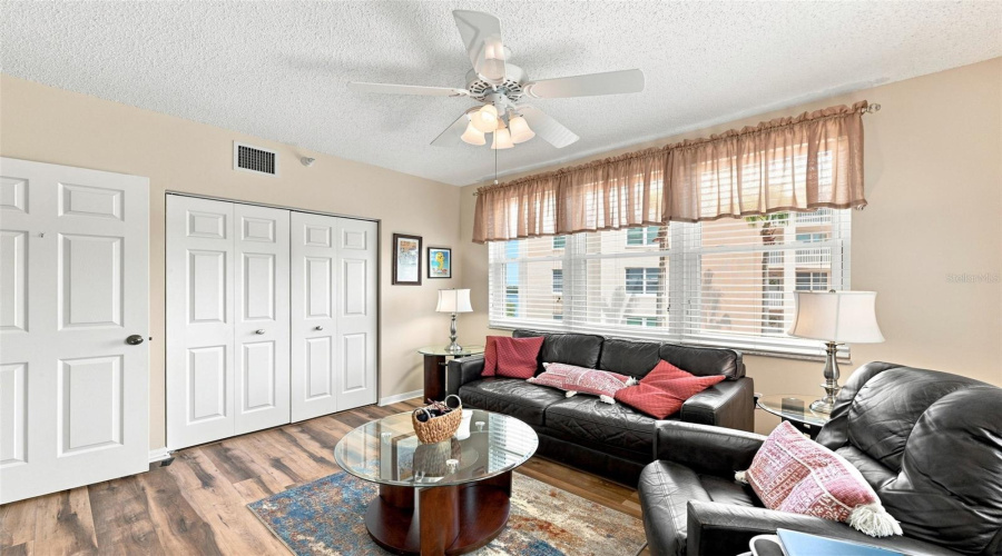 Seminole, Florida 33708, 3 Bedroom Bedrooms, ,2 Bathroombathrooms,Residential,For Sale,Shoreline,0,Mfrtb8540726