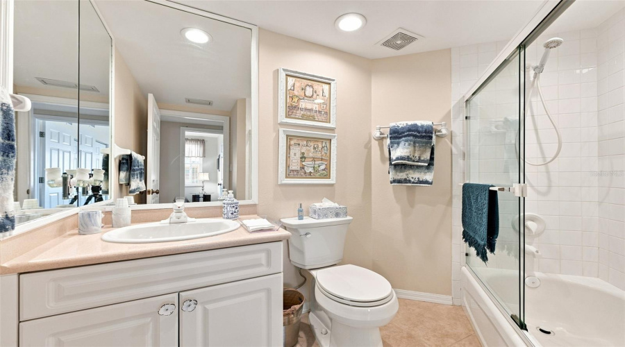 Seminole, Florida 33708, 3 Bedroom Bedrooms, ,2 Bathroombathrooms,Residential,For Sale,Shoreline,0,Mfrtb8540726