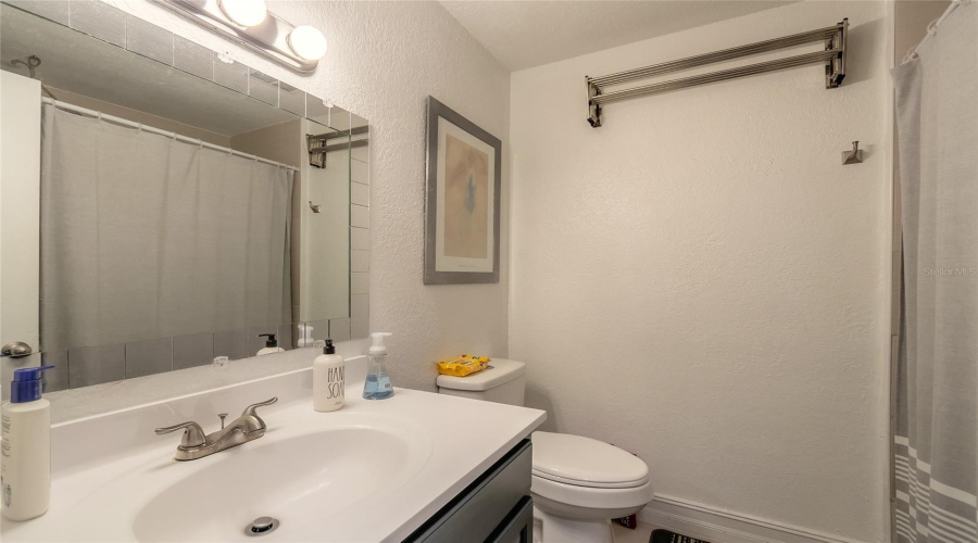 Daytona Beach, Florida 32118, 2 Bedroom Bedrooms, ,1 Bathroombathrooms,Residential,For Sale,Auburn,0,Mfrfc320935