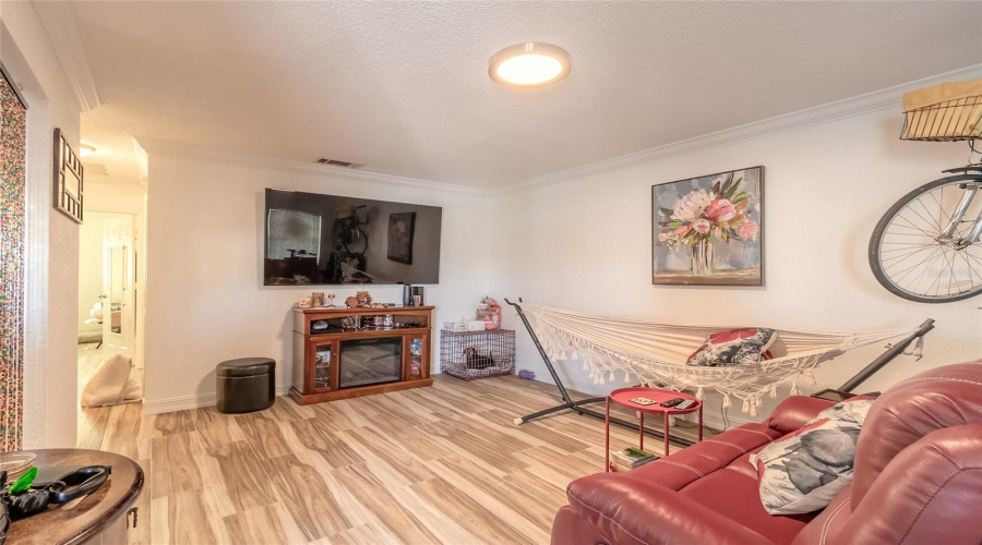 Daytona Beach, Florida 32118, 2 Bedroom Bedrooms, ,1 Bathroombathrooms,Residential,For Sale,Auburn,0,Mfrfc320935