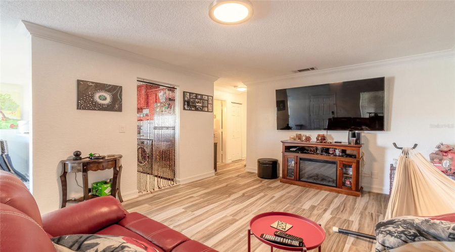 Daytona Beach, Florida 32118, 2 Bedroom Bedrooms, ,1 Bathroombathrooms,Residential,For Sale,Auburn,0,Mfrfc320935