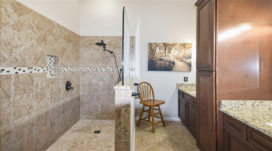 Owner'S Bathroom
