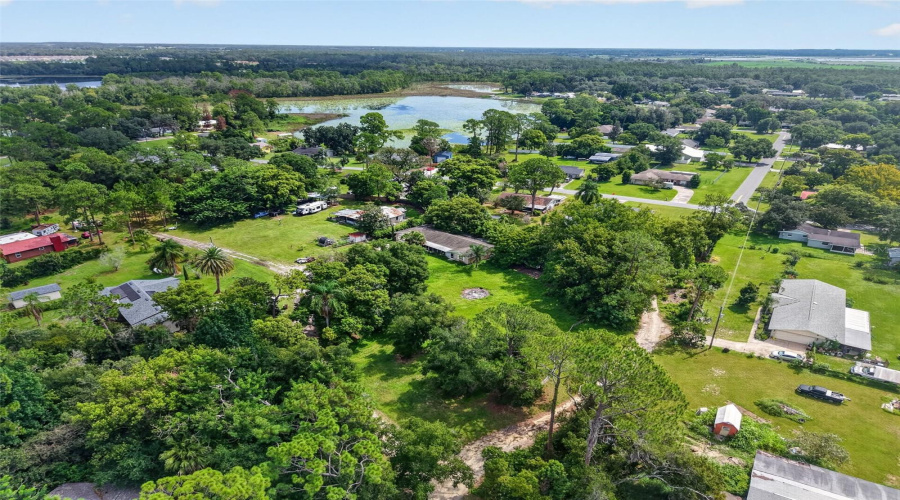 Umatilla, Florida 32784, 3 Bedroom Bedrooms, ,2 Bathroombathrooms,Residential,For Sale,Beach Dr,0,Mfrg5116988