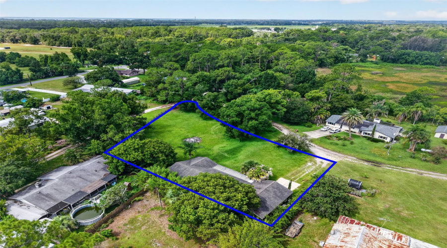 Umatilla, Florida 32784, 3 Bedroom Bedrooms, ,2 Bathroombathrooms,Residential,For Sale,Beach Dr,0,Mfrg5116988