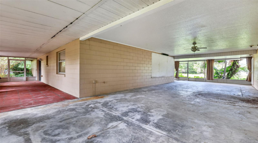 Umatilla, Florida 32784, 3 Bedroom Bedrooms, ,2 Bathroombathrooms,Residential,For Sale,Beach Dr,0,Mfrg5116988