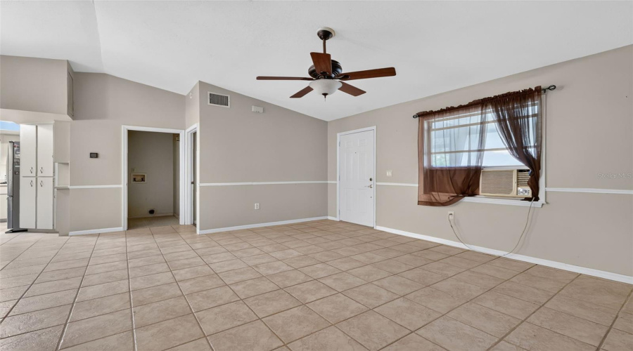 Umatilla, Florida 32784, 3 Bedroom Bedrooms, ,2 Bathroombathrooms,Residential,For Sale,Beach Dr,0,Mfrg5116988