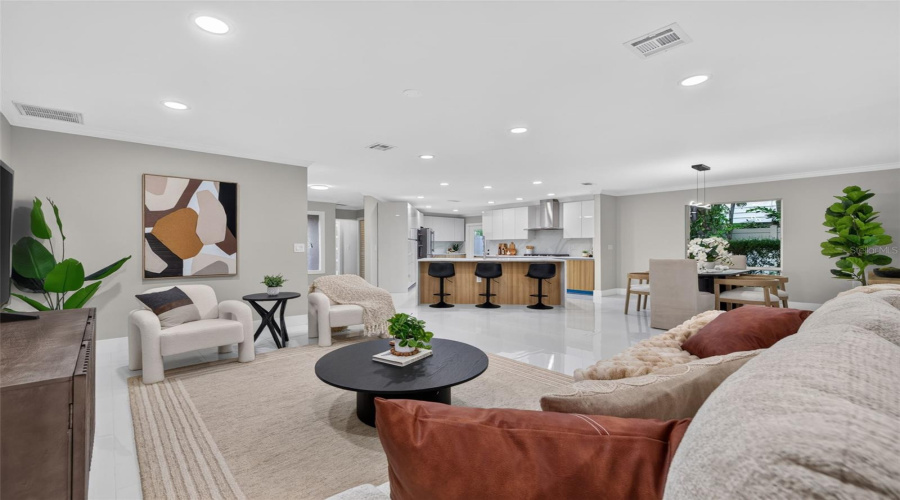 St Petersburg, Florida 33704, 4 Bedroom Bedrooms, ,4 Bathroombathrooms,Residential,For Sale,Miramar,0,Mfrtb8538003
