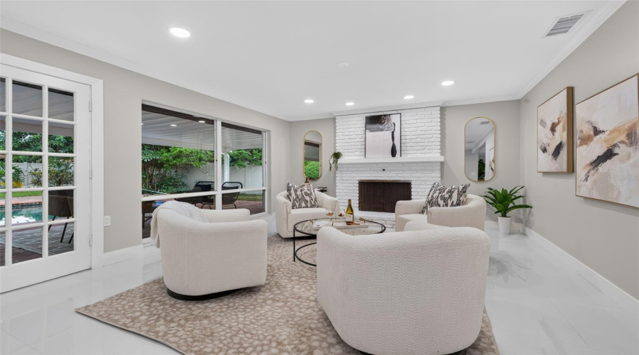 St Petersburg, Florida 33704, 4 Bedroom Bedrooms, ,4 Bathroombathrooms,Residential,For Sale,Miramar,0,Mfrtb8538003