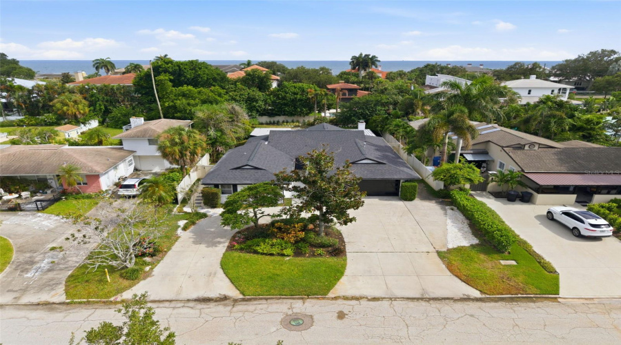 St Petersburg, Florida 33704, 4 Bedroom Bedrooms, ,4 Bathroombathrooms,Residential,For Sale,Miramar,0,Mfrtb8538003