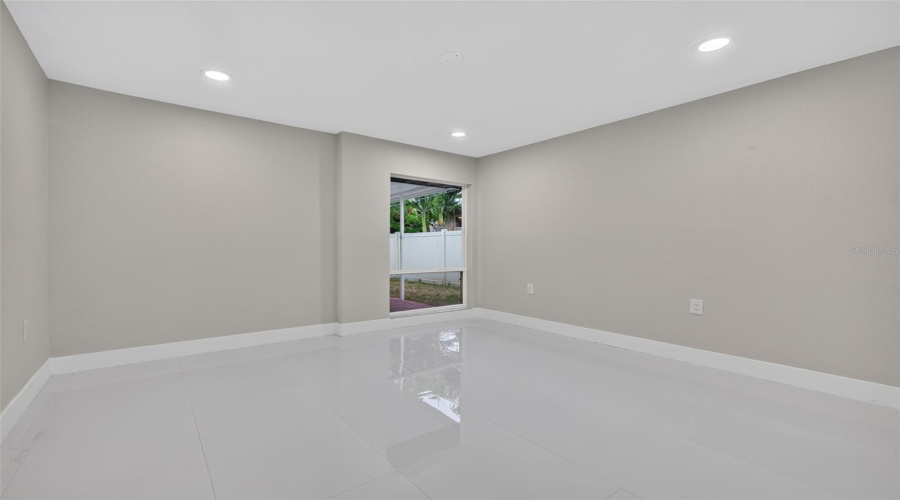 St Petersburg, Florida 33704, 4 Bedroom Bedrooms, ,4 Bathroombathrooms,Residential,For Sale,Miramar,0,Mfrtb8538003