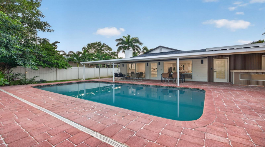 St Petersburg, Florida 33704, 4 Bedroom Bedrooms, ,4 Bathroombathrooms,Residential,For Sale,Miramar,0,Mfrtb8538003