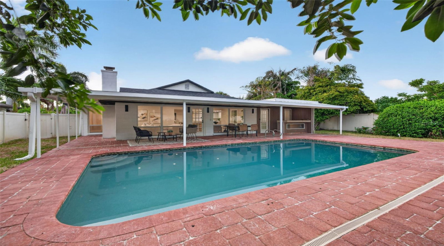 St Petersburg, Florida 33704, 4 Bedroom Bedrooms, ,4 Bathroombathrooms,Residential,For Sale,Miramar,0,Mfrtb8538003