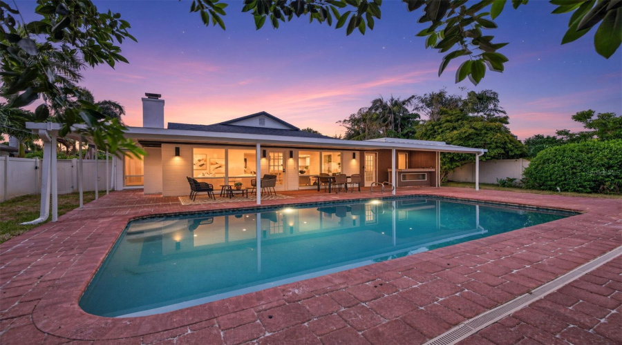 St Petersburg, Florida 33704, 4 Bedroom Bedrooms, ,4 Bathroombathrooms,Residential,For Sale,Miramar,0,Mfrtb8538003