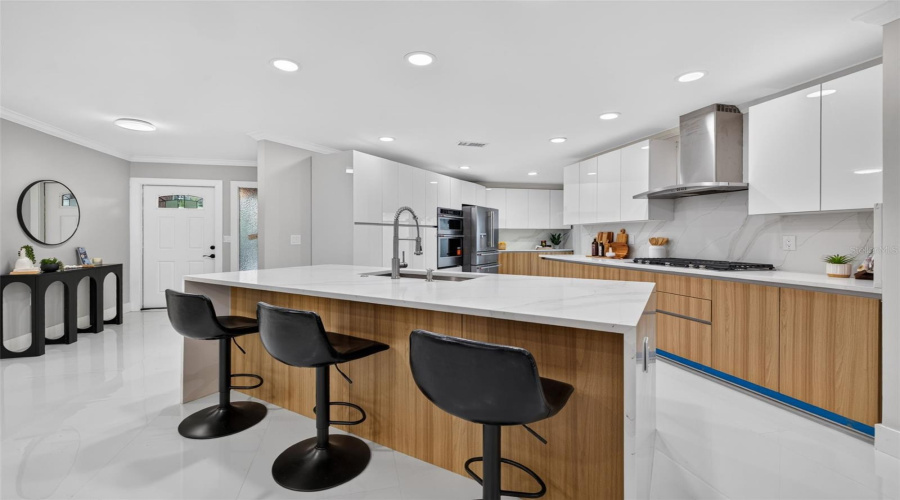 St Petersburg, Florida 33704, 4 Bedroom Bedrooms, ,4 Bathroombathrooms,Residential,For Sale,Miramar,0,Mfrtb8538003