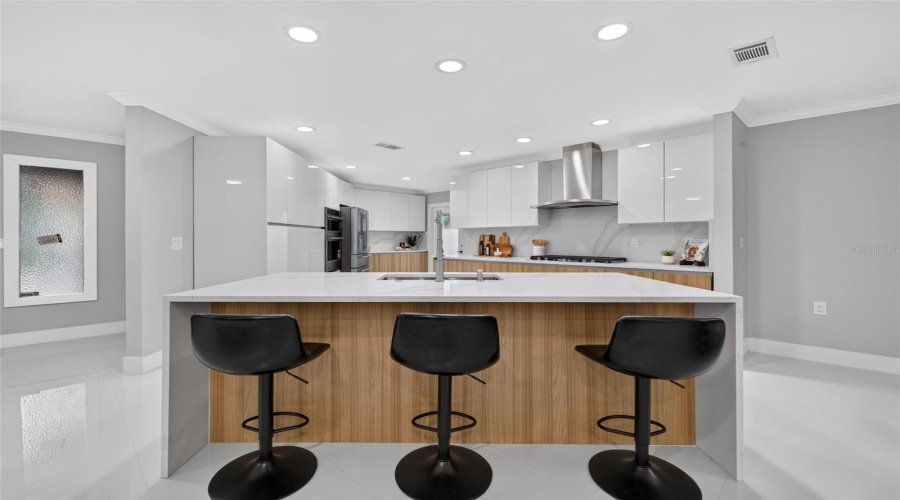 St Petersburg, Florida 33704, 4 Bedroom Bedrooms, ,4 Bathroombathrooms,Residential,For Sale,Miramar,0,Mfrtb8538003
