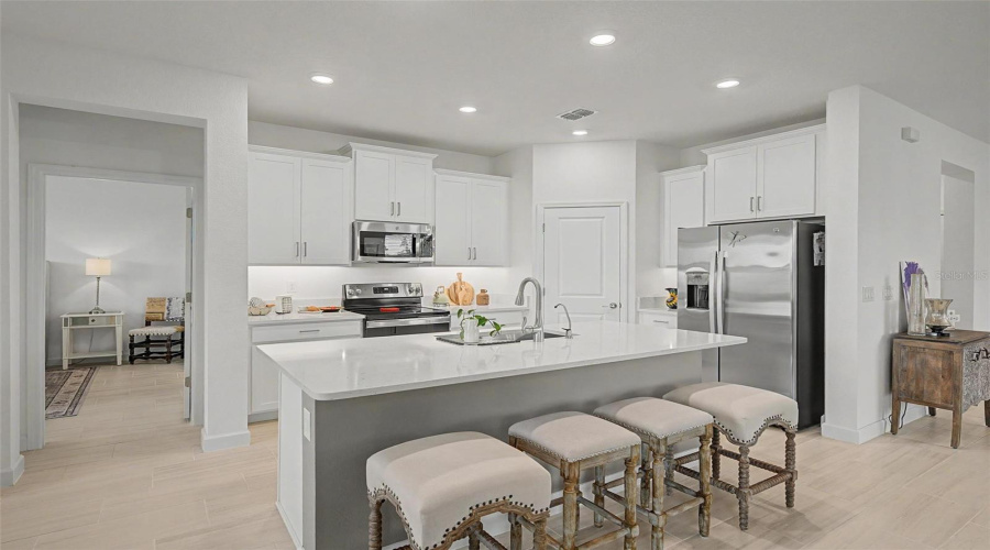 Large Island With Quartz Countertops