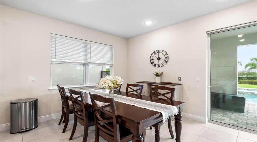 Kissimmee, Florida 34747, 5 Bedroom Bedrooms, ,4 Bathroombathrooms,Residential,For Sale,Southfield,0,Mfro6299793