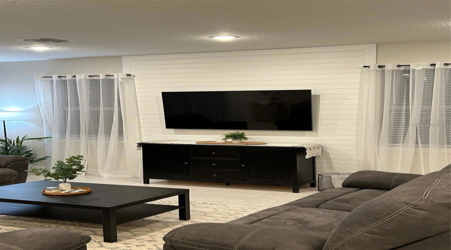 Kissimmee, Florida 34747, 5 Bedroom Bedrooms, ,4 Bathroombathrooms,Residential,For Sale,Southfield,0,Mfro6299793