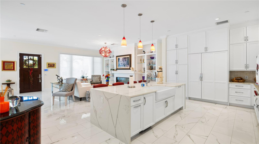 1 Palm Ter Kitchen