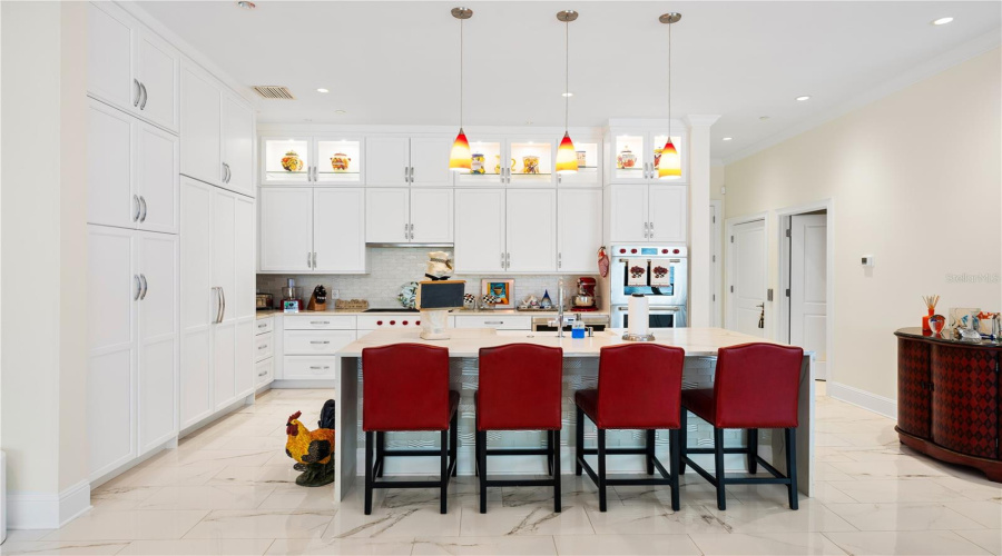 1 Palm Ter Kitchen