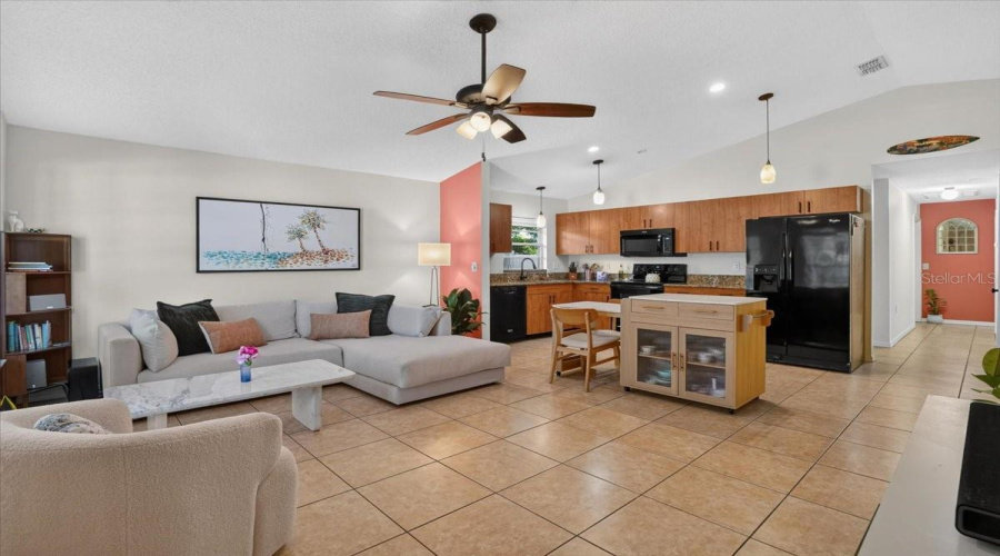 Gulfport, Florida 33707, 3 Bedroom Bedrooms, ,2 Bathroombathrooms,Residential,For Sale,17Th,0,Mfrtb8538444