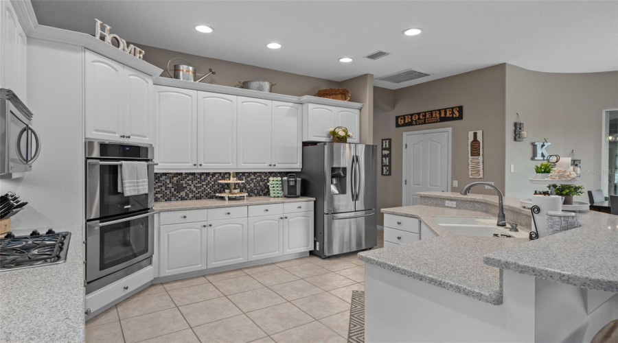 New Port Richey, Florida 34655, 4 Bedroom Bedrooms, ,3 Bathroombathrooms,Residential,For Sale,Edelweiss,0,Mfrtb8542850