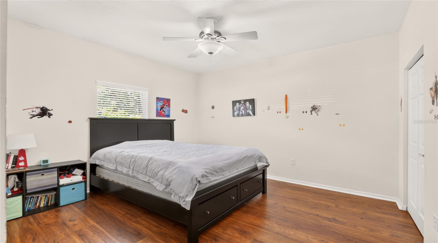 Gainesville, Florida 32608, 4 Bedroom Bedrooms, ,3 Bathroombathrooms,Residential,For Sale,75Th,0,Mfrgc542791