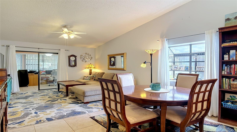 Debary, Florida 32713, 2 Bedroom Bedrooms, ,2 Bathroombathrooms,Residential,For Sale,Eastridge,0,Mfrv4950170