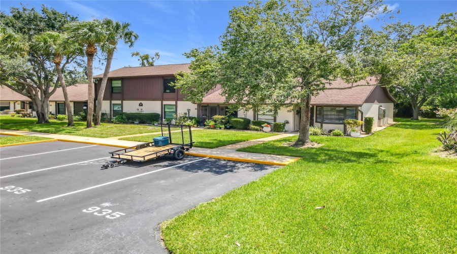 Debary, Florida 32713, 2 Bedroom Bedrooms, ,2 Bathroombathrooms,Residential,For Sale,Eastridge,0,Mfrv4950170