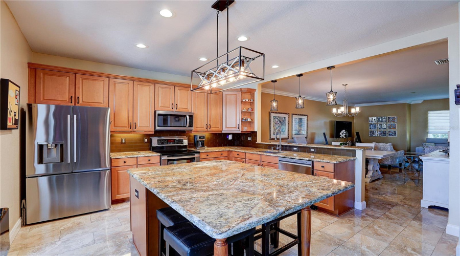 Apollo Beach, Florida 33572, 3 Bedroom Bedrooms, ,2 Bathroombathrooms,Residential,For Sale,Luminar Pointe,0,Mfrtb8480468