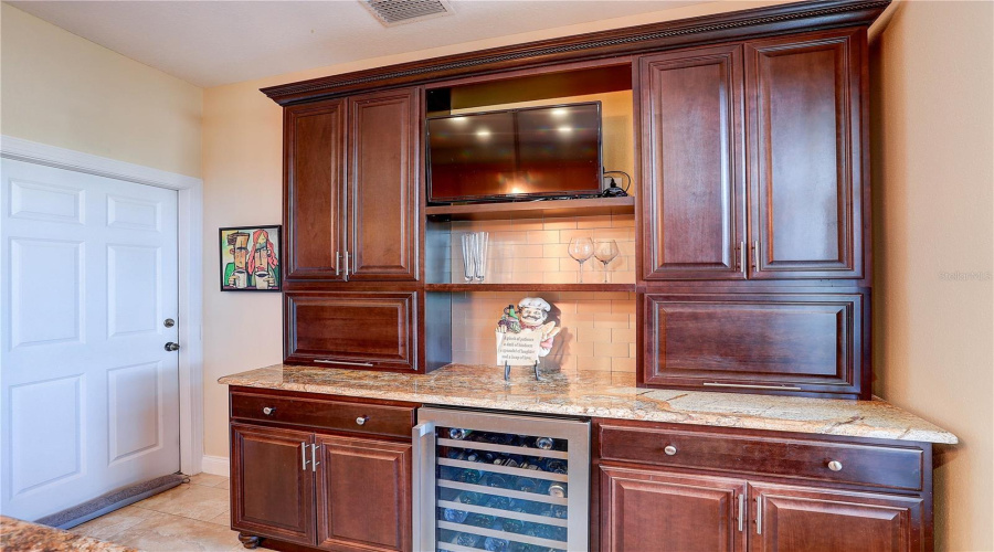 Apollo Beach, Florida 33572, 3 Bedroom Bedrooms, ,2 Bathroombathrooms,Residential,For Sale,Luminar Pointe,0,Mfrtb8480468