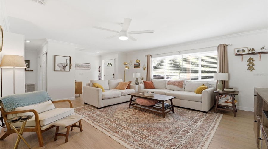 Sarasota, Florida 34232, 3 Bedroom Bedrooms, ,2 Bathroombathrooms,Residential,For Sale,Cambridge,0,Mfra4698789