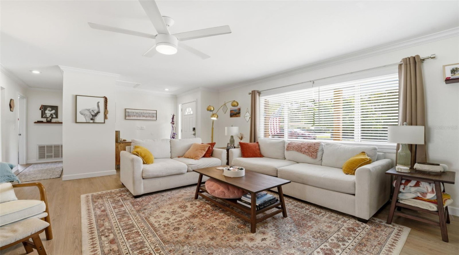 Sarasota, Florida 34232, 3 Bedroom Bedrooms, ,2 Bathroombathrooms,Residential,For Sale,Cambridge,0,Mfra4698789