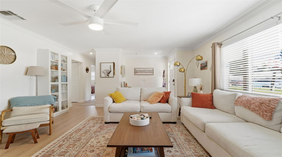 Sarasota, Florida 34232, 3 Bedroom Bedrooms, ,2 Bathroombathrooms,Residential,For Sale,Cambridge,0,Mfra4698789