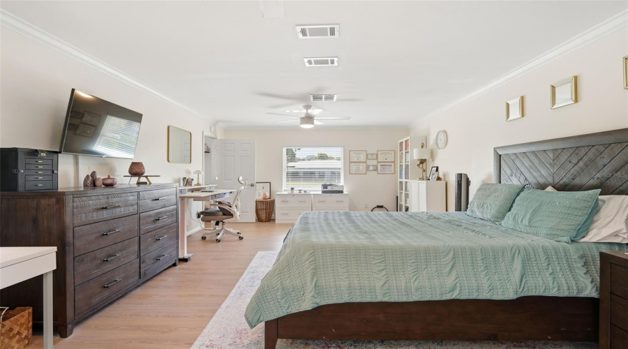 Sarasota, Florida 34232, 3 Bedroom Bedrooms, ,2 Bathroombathrooms,Residential,For Sale,Cambridge,0,Mfra4698789
