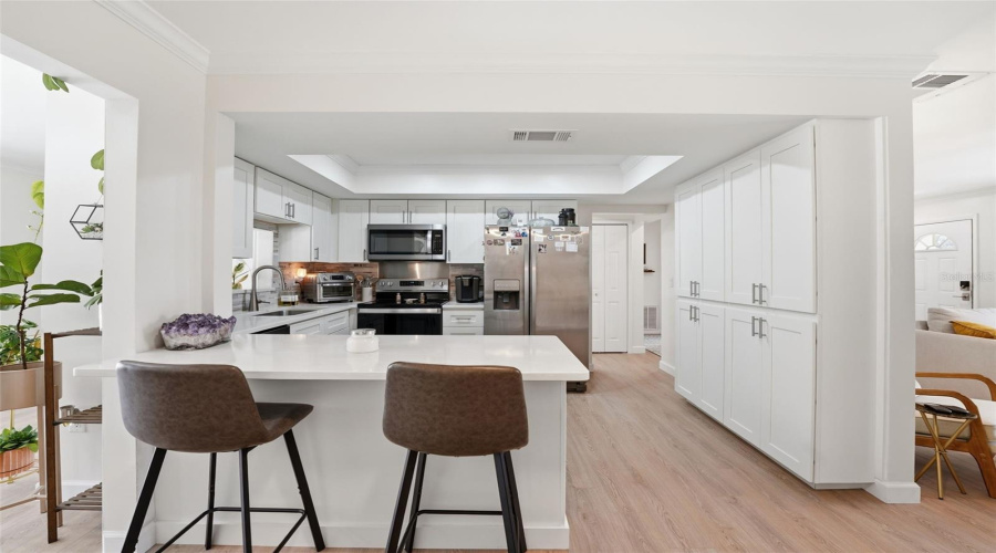Sarasota, Florida 34232, 3 Bedroom Bedrooms, ,2 Bathroombathrooms,Residential,For Sale,Cambridge,0,Mfra4698789