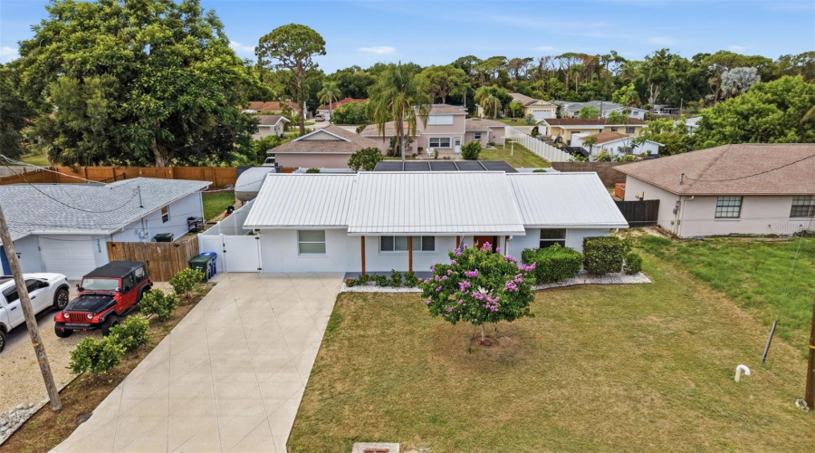 Sarasota, Florida 34232, 3 Bedroom Bedrooms, ,2 Bathroombathrooms,Residential,For Sale,Cambridge,0,Mfra4698789