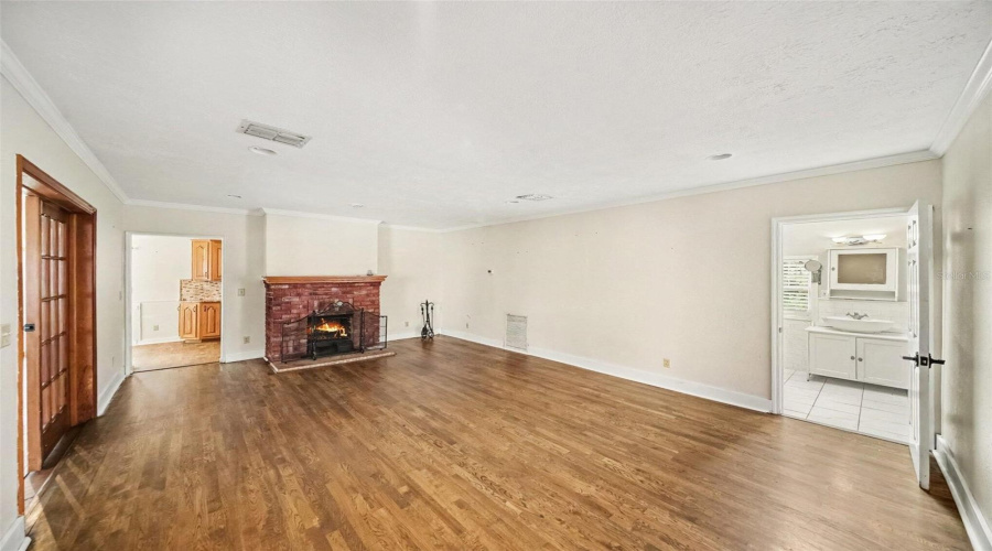 Brandon, Florida 33510, 4 Bedroom Bedrooms, ,5 Bathroombathrooms,Residential,For Sale,Windhorst,0,Mfro6431364