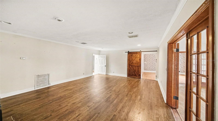 Brandon, Florida 33510, 4 Bedroom Bedrooms, ,5 Bathroombathrooms,Residential,For Sale,Windhorst,0,Mfro6431364