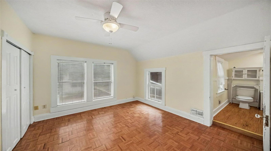 Brandon, Florida 33510, 4 Bedroom Bedrooms, ,5 Bathroombathrooms,Residential,For Sale,Windhorst,0,Mfro6431364