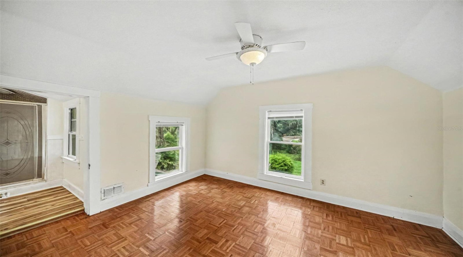 Brandon, Florida 33510, 4 Bedroom Bedrooms, ,5 Bathroombathrooms,Residential,For Sale,Windhorst,0,Mfro6431364