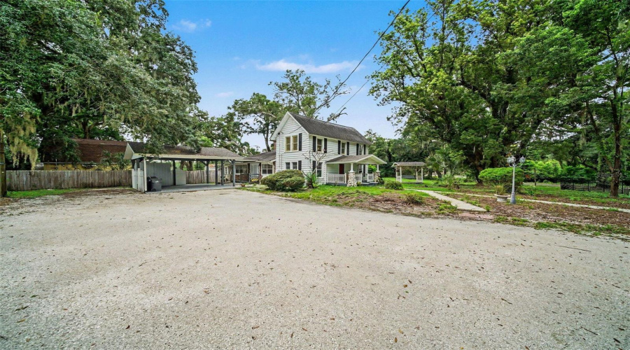 Brandon, Florida 33510, 4 Bedroom Bedrooms, ,5 Bathroombathrooms,Residential,For Sale,Windhorst,0,Mfro6431364