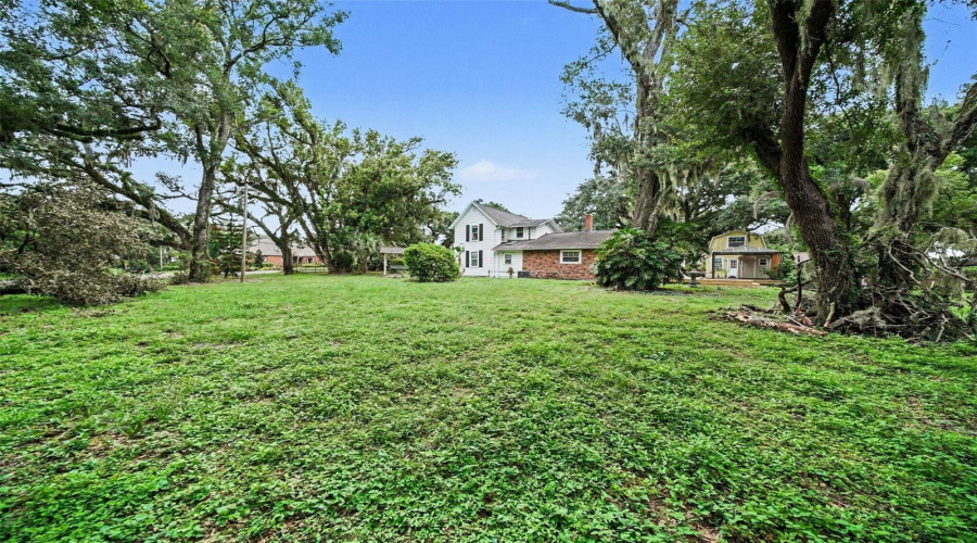 Brandon, Florida 33510, 4 Bedroom Bedrooms, ,5 Bathroombathrooms,Residential,For Sale,Windhorst,0,Mfro6431364