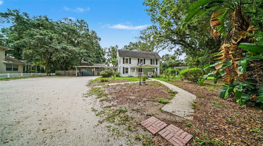 Brandon, Florida 33510, 4 Bedroom Bedrooms, ,5 Bathroombathrooms,Residential,For Sale,Windhorst,0,Mfro6431364