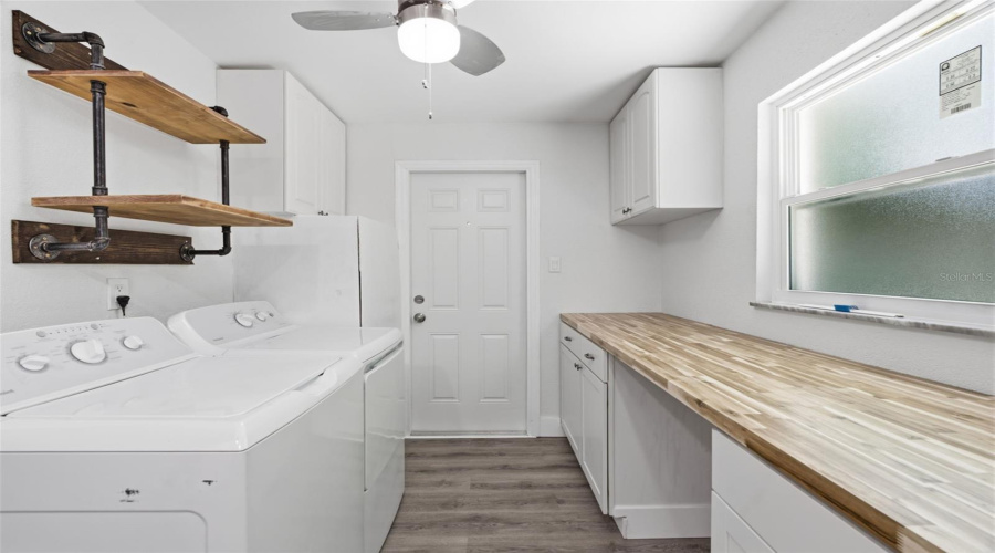 Largo, Florida 33770, 3 Bedroom Bedrooms, ,2 Bathroombathrooms,Residential,For Sale,Adele,0,Mfrtb8534025
