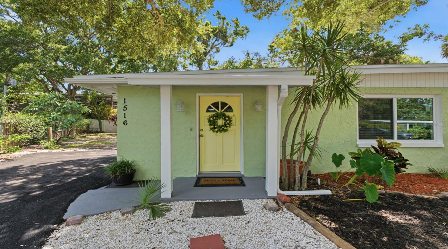 Largo, Florida 33770, 3 Bedroom Bedrooms, ,2 Bathroombathrooms,Residential,For Sale,Adele,0,Mfrtb8534025