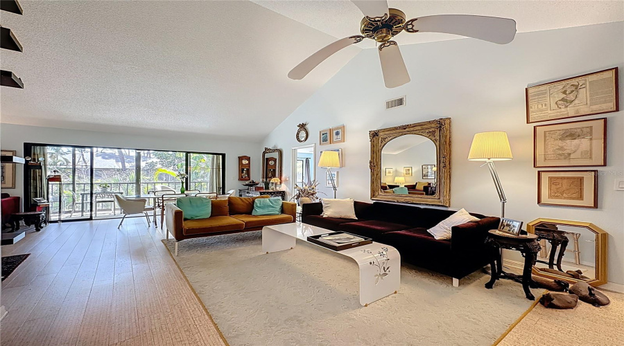 Sarasota, Florida 34231, 2 Bedroom Bedrooms, ,2 Bathroombathrooms,Residential,For Sale,Pelican Cove,0,Mfra4684670
