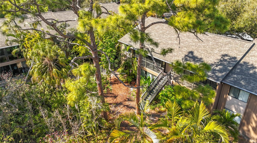 Sarasota, Florida 34231, 2 Bedroom Bedrooms, ,2 Bathroombathrooms,Residential,For Sale,Pelican Cove,0,Mfra4684670