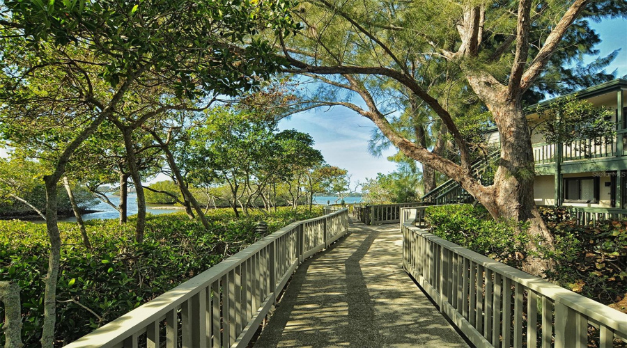Sarasota, Florida 34231, 2 Bedroom Bedrooms, ,2 Bathroombathrooms,Residential,For Sale,Pelican Cove,0,Mfra4684670